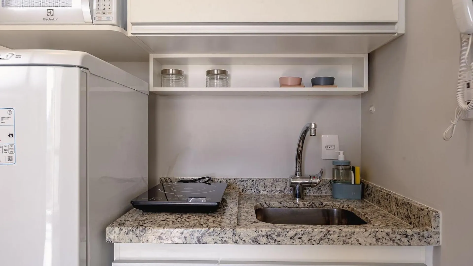Apartment Studio Com Varanda + Vaga De Garagem + Ar Cond. Sao Paulo