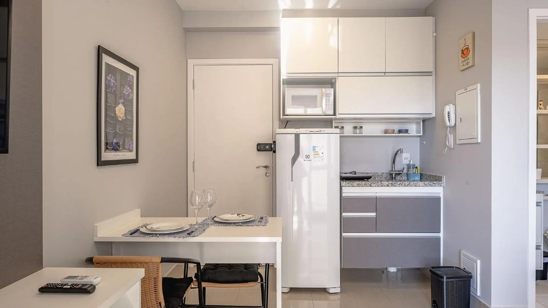 Studio Com Varanda + Vaga De Garagem + Ar Cond. Sao Paulo Brazil