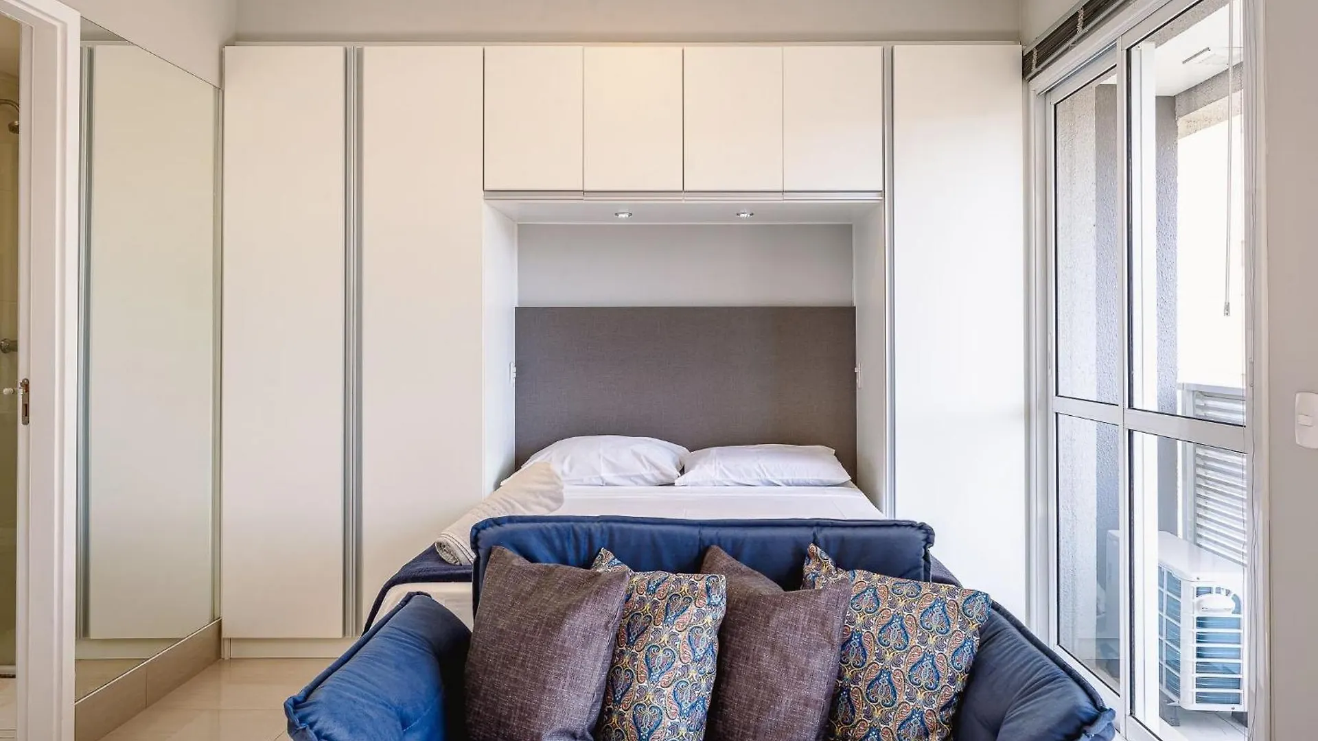 Apartment Studio Com Varanda + Vaga De Garagem + Ar Cond. Sao Paulo