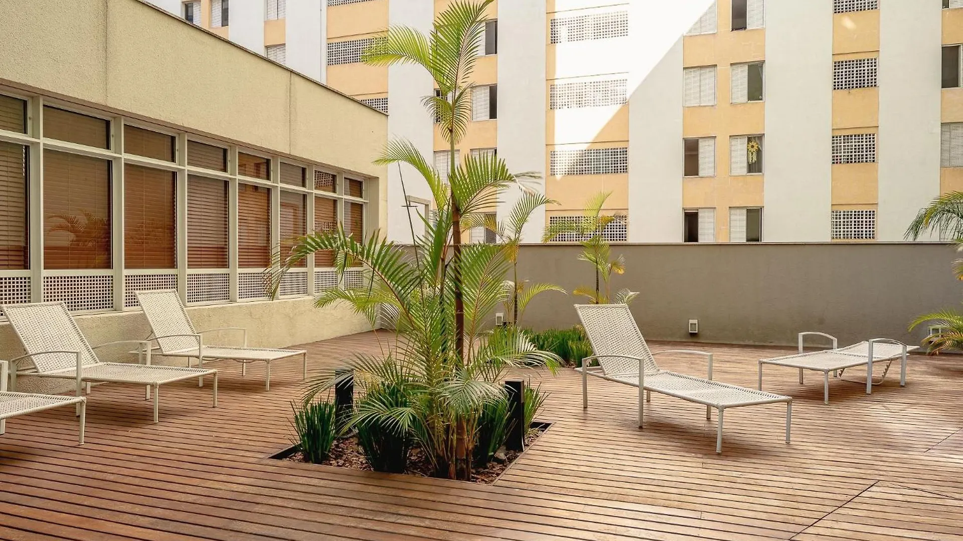 Apartment Studio Com Varanda + Vaga De Garagem + Ar Cond. Sao Paulo